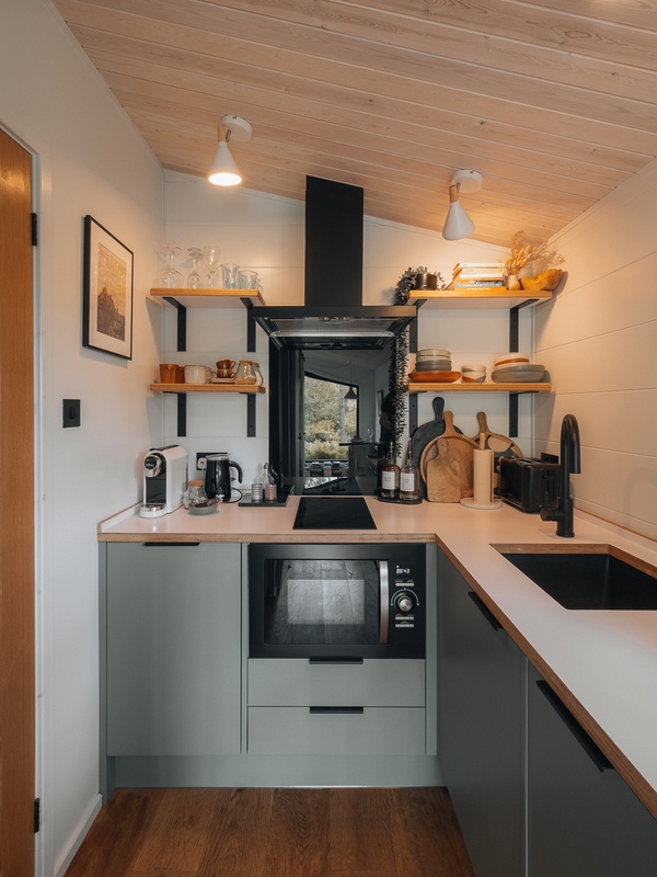 Heather and Stone – The Black Rhadley Cabin