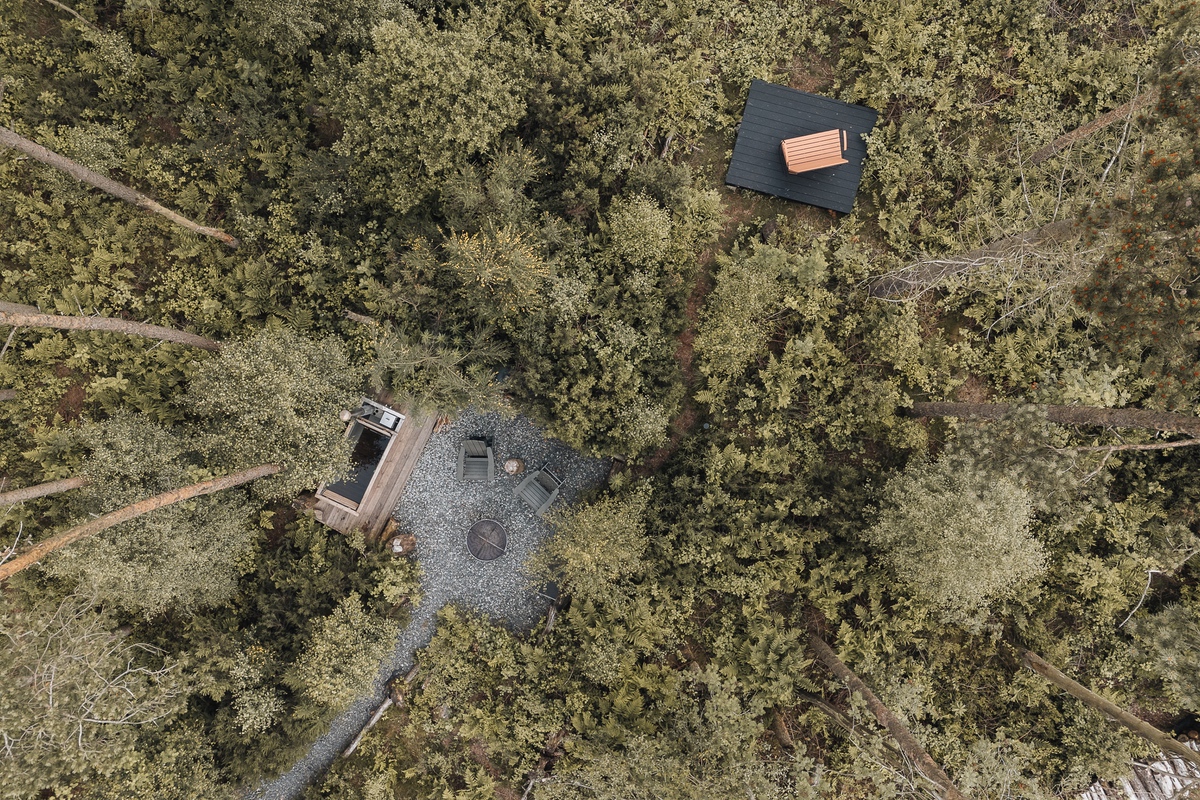 Heather and Stone – The Black Rhadley Cabin