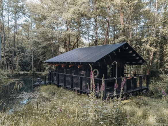 Architects.Holiday – Yogi’s Cabin