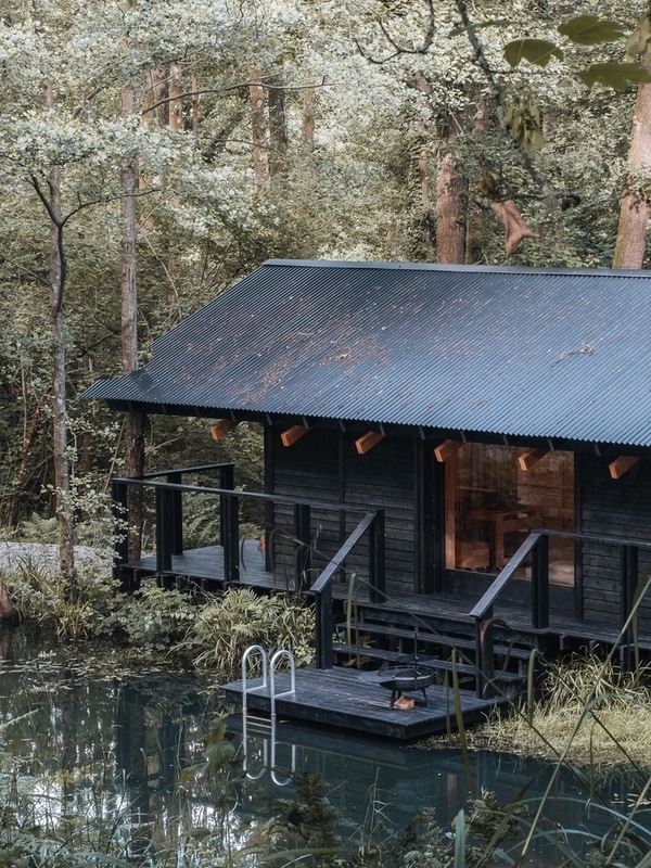 Architects.Holiday – Yogi’s Cabin