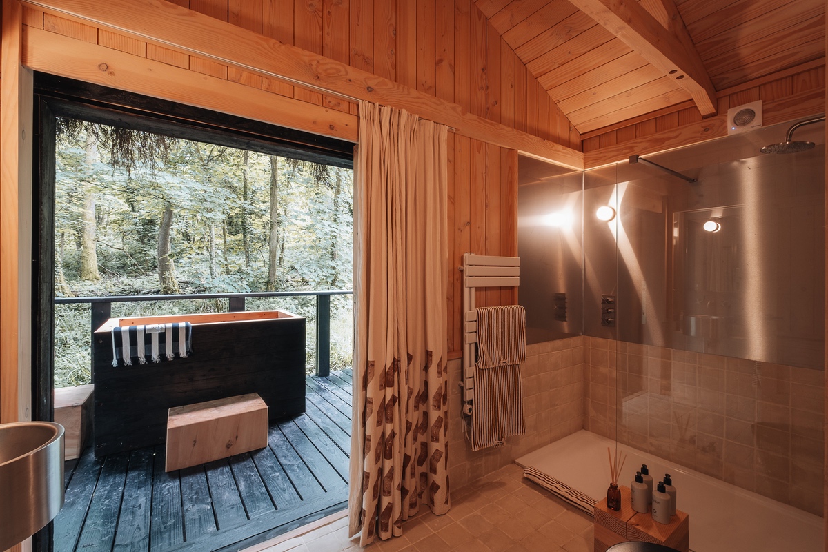 Architects.Holiday – Yogi’s Cabin